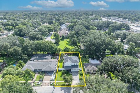 Casa en venta en Orlando, Florida, 4 dormitorios, 241.17 m2 № 1919779 - foto 29