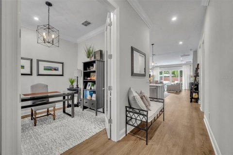 Casa en venta en Orlando, Florida, 4 dormitorios, 241.17 m2 № 1919779 - foto 3