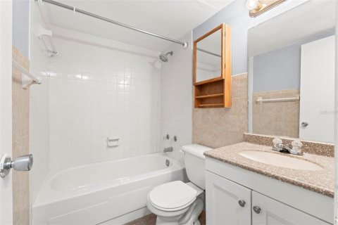 Copropriété à vendre à Tampa, Floride: 1 chambre, 54.44 m2 № 1902917 - photo 13