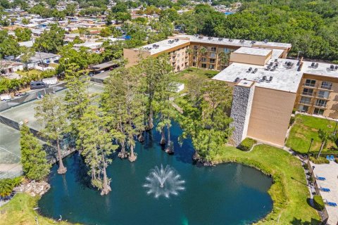 Copropriété à vendre à Tampa, Floride: 1 chambre, 54.44 m2 № 1902917 - photo 1