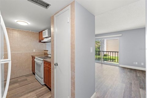 Copropriété à vendre à Tampa, Floride: 1 chambre, 54.44 m2 № 1902917 - photo 9