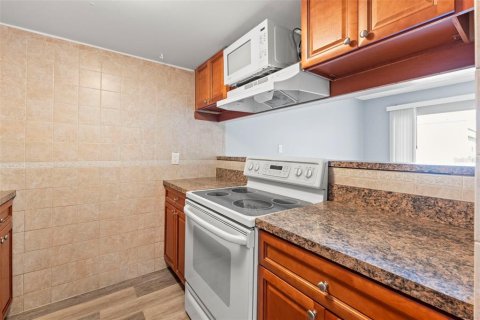 Copropriété à vendre à Tampa, Floride: 1 chambre, 54.44 m2 № 1902917 - photo 12