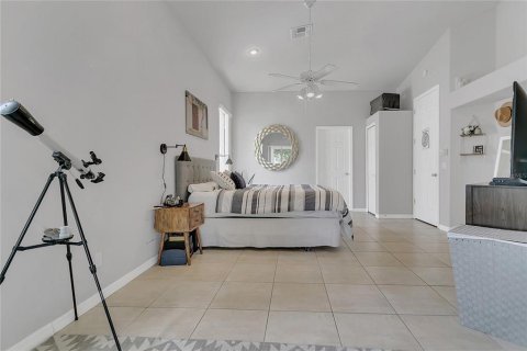 Casa en alquiler en Oviedo, Florida, 3 dormitorios, 187.2 m2 № 1910549 - foto 9
