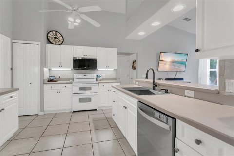 Casa en alquiler en Oviedo, Florida, 3 dormitorios, 187.2 m2 № 1910549 - foto 7