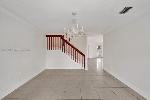 Casa en venta en Pembroke Pines, Florida, 4 dormitorios, 186.83 m2 № 1892627 - foto 21
