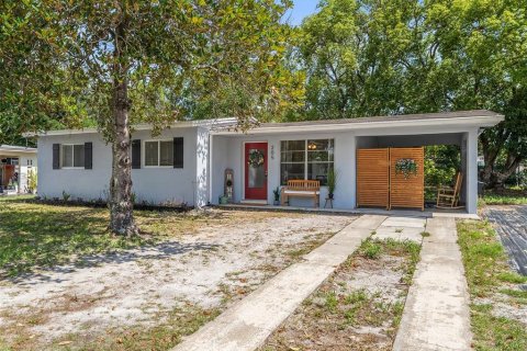 House in Casselberry, Florida 3 bedrooms, 79.43 sq.m. № 2234233 - photo 22