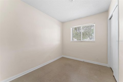 House in Casselberry, Florida 3 bedrooms, 79.43 sq.m. № 2234233 - photo 14