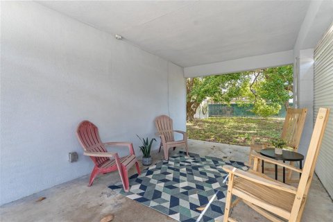 House in Casselberry, Florida 3 bedrooms, 79.43 sq.m. № 2234233 - photo 17