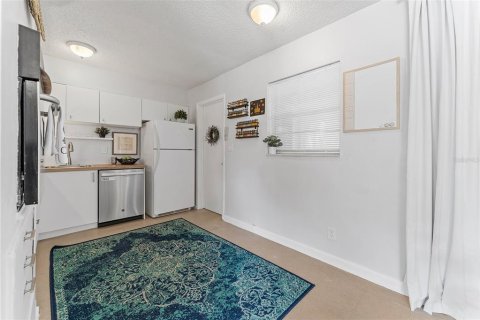 House in Casselberry, Florida 3 bedrooms, 79.43 sq.m. № 2234233 - photo 7