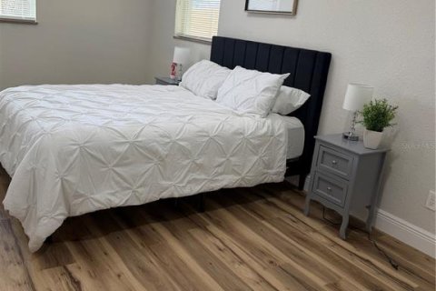Villa ou maison à vendre à Tampa, Floride: 3 chambres, 142.6 m2 № 2234629 - photo 18