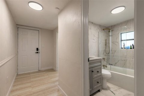 Villa ou maison à vendre à DeLand, Floride: 3 chambres, 75.62 m2 № 1919068 - photo 21