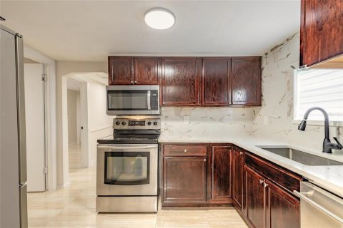 Villa ou maison à vendre à DeLand, Floride: 3 chambres, 75.62 m2 № 1919068 - photo 12