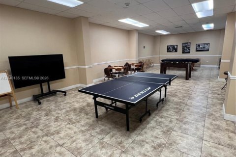 Condo in Miami Beach, Florida, 1 bedroom  № 2087305 - photo 27