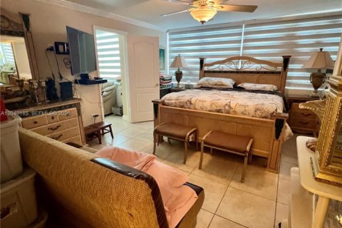 Condo in Miami Beach, Florida, 1 bedroom  № 2087305 - photo 18