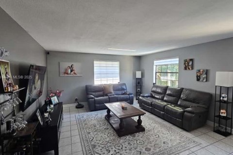 Condo in Coral Springs, Florida, 2 bedrooms  № 2060194 - photo 5
