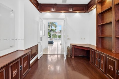 Villa ou maison à louer à Boca Raton, Floride: 5 chambres, 514.03 m2 № 1970277 - photo 11