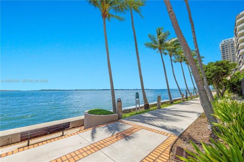 Condominio en alquiler en Miami, Florida, 1 dormitorio, 60.39 m2 № 2355197 - foto 14