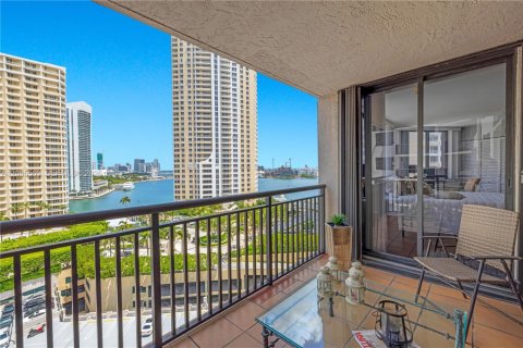 Condo à Miami, Floride, 1 chambre  № 2355197