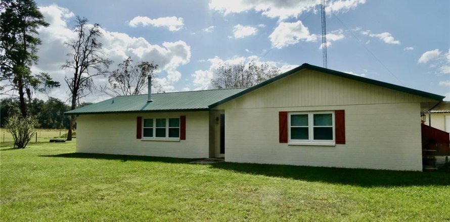Villa ou maison à Newberry, Floride 4 chambres, 229 m2 № 2437284
