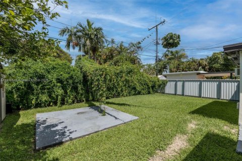 Villa ou maison à louer à Miami, Floride: 4 chambres, 164.07 m2 № 1820253 - photo 21