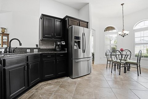 Casa en venta en The Villages, Florida, 3 dormitorios, 203.92 m2 № 2206514 - foto 12