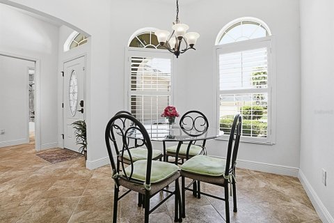 Casa en venta en The Villages, Florida, 3 dormitorios, 203.92 m2 № 2206514 - foto 8