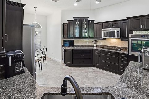 Casa en venta en The Villages, Florida, 3 dormitorios, 203.92 m2 № 2206514 - foto 11