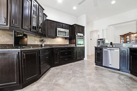 Casa en venta en The Villages, Florida, 3 dormitorios, 203.92 m2 № 2206514 - foto 10