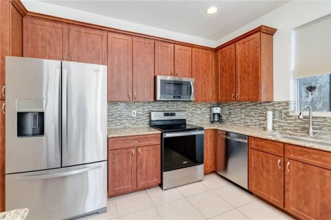 Townhouse in Orlando, Florida 3 bedrooms, 137.5 sq.m. № 2197527 - photo 4
