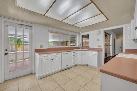 House in Winter Park, Florida 3 bedrooms, 174.28 sq.m. № 1839781 - photo 10