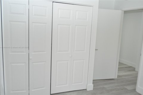 Villa ou maison à louer à Miami, Floride: 3 chambres, 165.83 m2 № 1957174 - photo 25