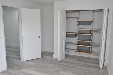 Villa ou maison à louer à Miami, Floride: 3 chambres, 165.83 m2 № 1957174 - photo 28