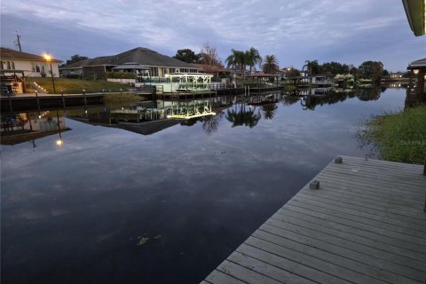 House in Kissimmee, Florida 3 bedrooms, 191.75 sq.m. № 2236554 - photo 22