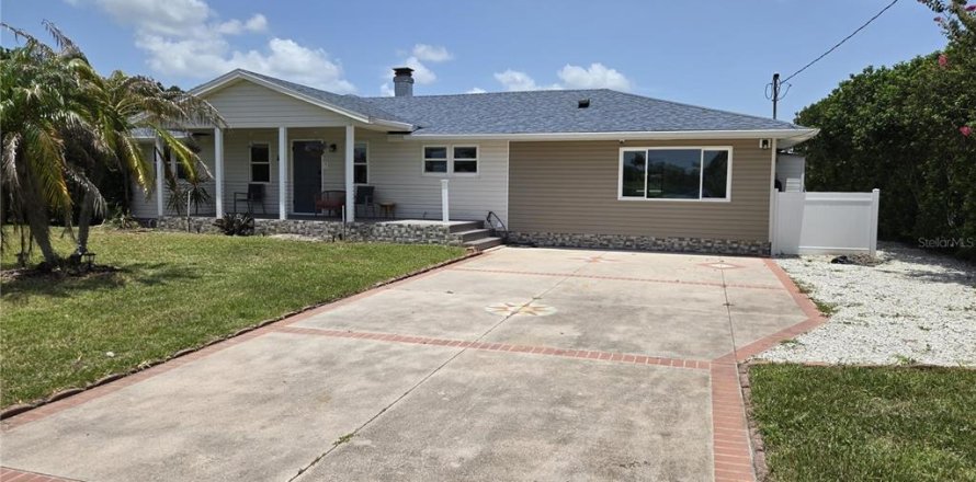 House in Kissimmee, Florida 3 bedrooms, 191.75 sq.m. № 2236554