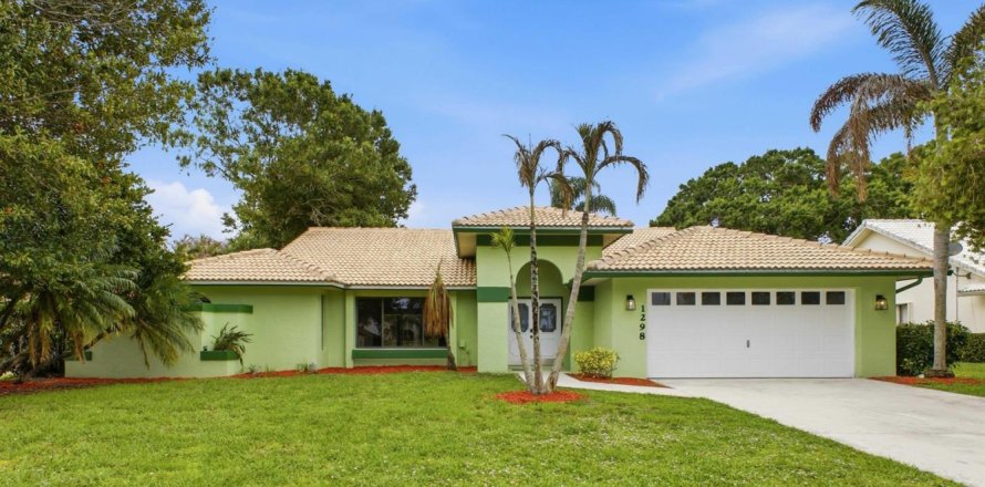 Casa en Port St. Lucie, Florida 3 dormitorios, 197.88 m2 № 2262221