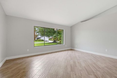 Casa en venta en Port St. Lucie, Florida, 3 dormitorios, 197.88 m2 № 2262221 - foto 6