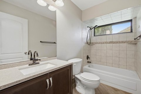 Casa en venta en Port St. Lucie, Florida, 3 dormitorios, 197.88 m2 № 2262221 - foto 25