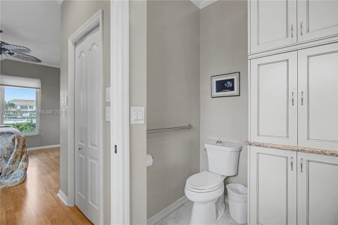 House in Naples, Florida 3 bedrooms, 137.59 sq.m. № 2044449 - photo 21