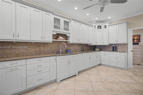 House in Naples, Florida 3 bedrooms, 137.59 sq.m. № 2044449 - photo 7