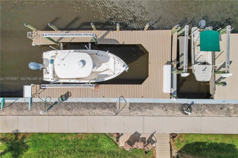 House in Naples, Florida 3 bedrooms, 137.59 sq.m. № 2044449 - photo 30