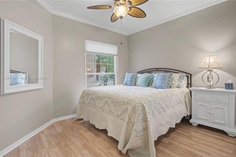 House in Naples, Florida 3 bedrooms, 137.59 sq.m. № 2044449 - photo 22