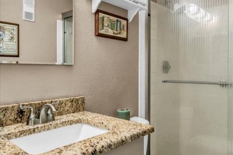Condo in Saint Petersburg, Florida, 2 bedrooms  № 1827832 - photo 30