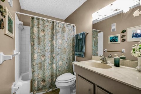 Condo in Saint Petersburg, Florida, 2 bedrooms  № 1827832 - photo 25