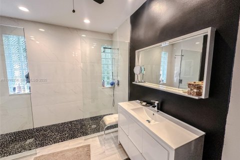 Villa ou maison à vendre à Palm Beach Gardens, Floride: 4 chambres, 314.66 m2 № 2067388 - photo 16