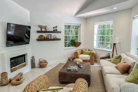 Villa ou maison à vendre à Palm Beach Gardens, Floride: 4 chambres, 314.66 m2 № 2067388 - photo 11