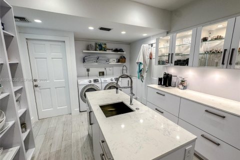 Villa ou maison à vendre à Palm Beach Gardens, Floride: 4 chambres, 314.66 m2 № 2067388 - photo 10