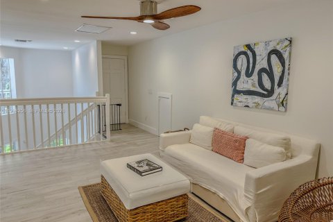 Villa ou maison à vendre à Palm Beach Gardens, Floride: 4 chambres, 314.66 m2 № 2067388 - photo 18