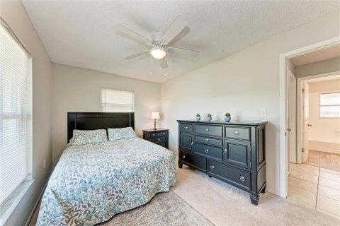 House in Bradenton, Florida 3 bedrooms, 137.77 sq.m. № 1802357 - photo 27