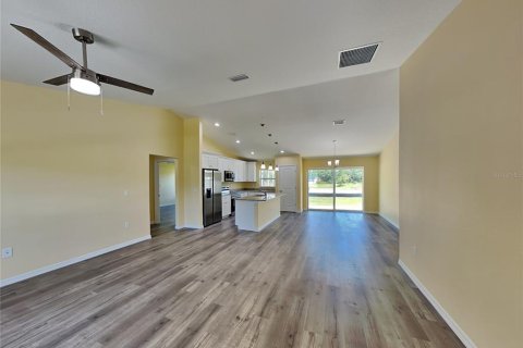 Villa ou maison à louer à Ocala, Floride: 3 chambres, 141.86 m2 № 2396551 - photo 2