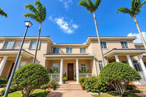 Adosado en Homestead, Florida 3 dormitorios, 130.81 m2 № 2435320
